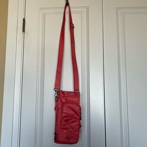 Lug SE Huggie water sling